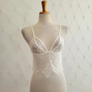 White Lace Bralette / Size Small